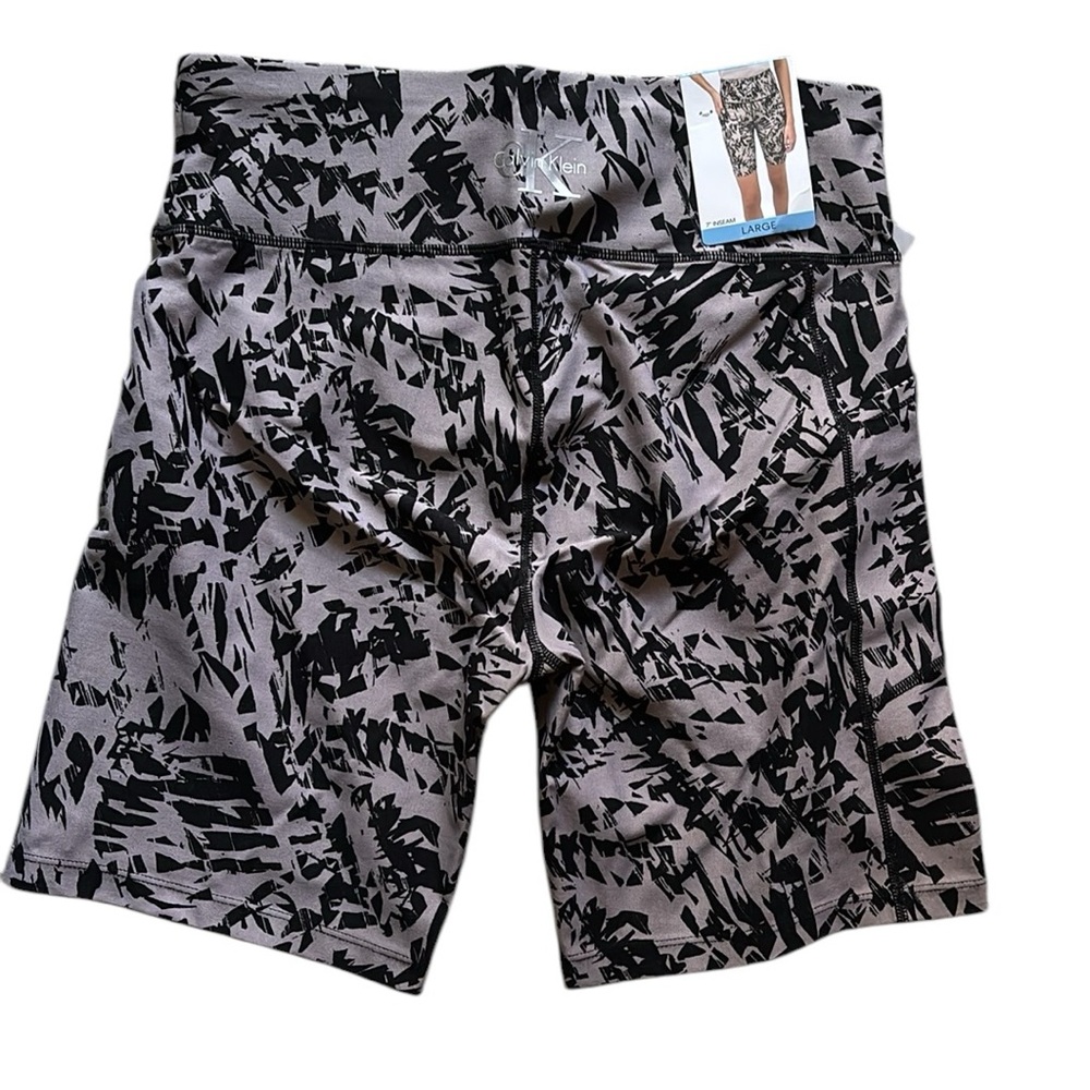 NEW Calvin Klein bike shorts - Picture 6 of 9